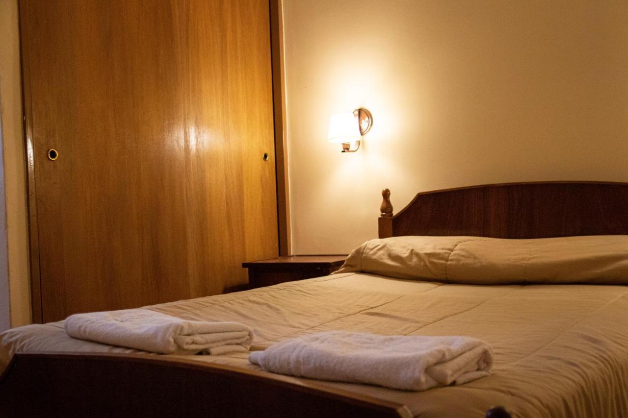 Hotel Provincia Trelew Exterior photo