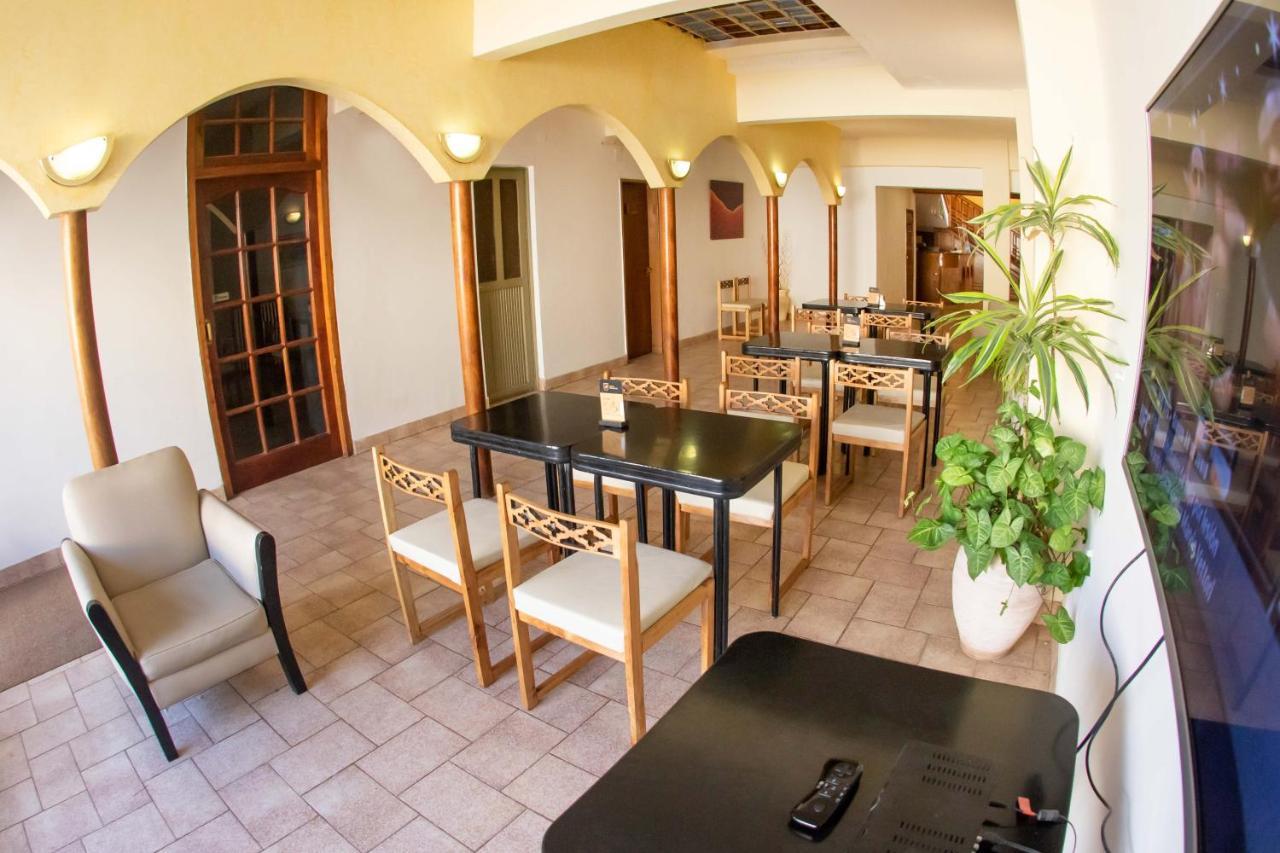 Hotel Provincia Trelew Exterior photo